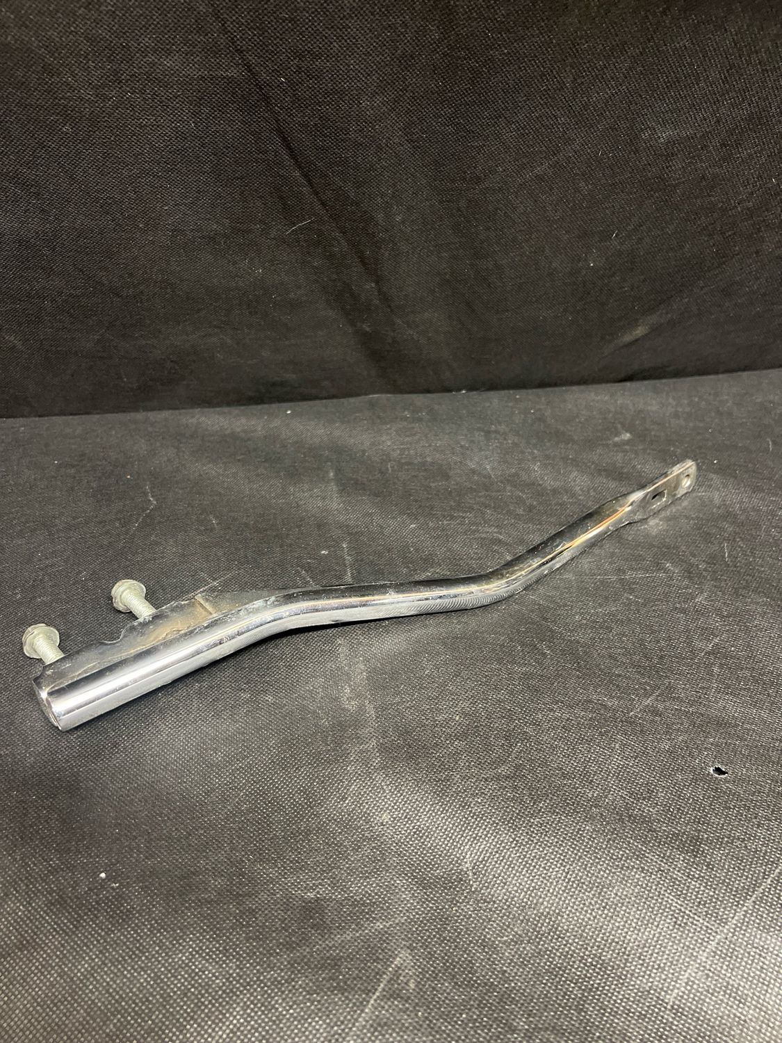 Exhaust braket 