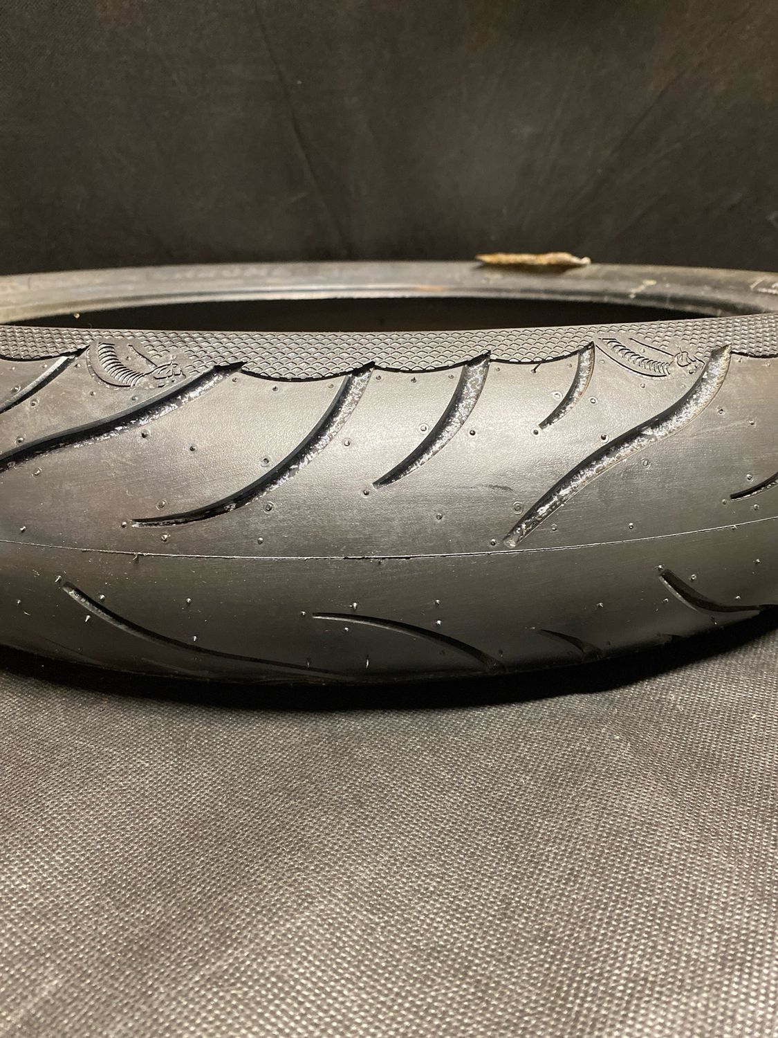 NEW Tire 130/60/R19 Avon Cobra chrome (1322) 5mm