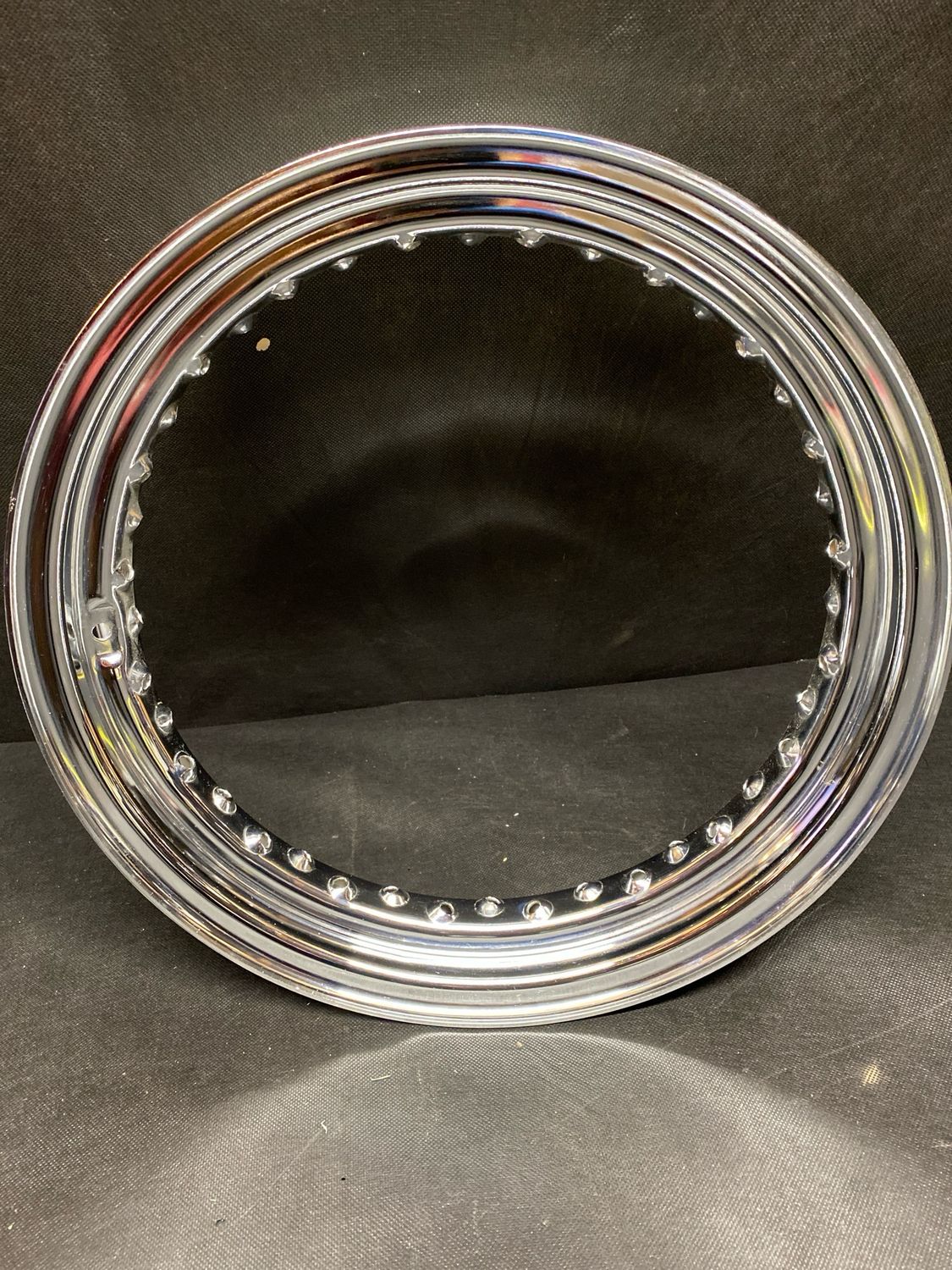 Rim 3.5 x R16 standart 40 spokes metal side valve