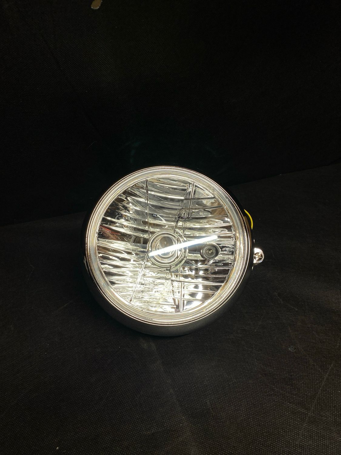 7&quot; Headlight for Harley Davidson Softail models Euro4. Legal to use in Europe chrome