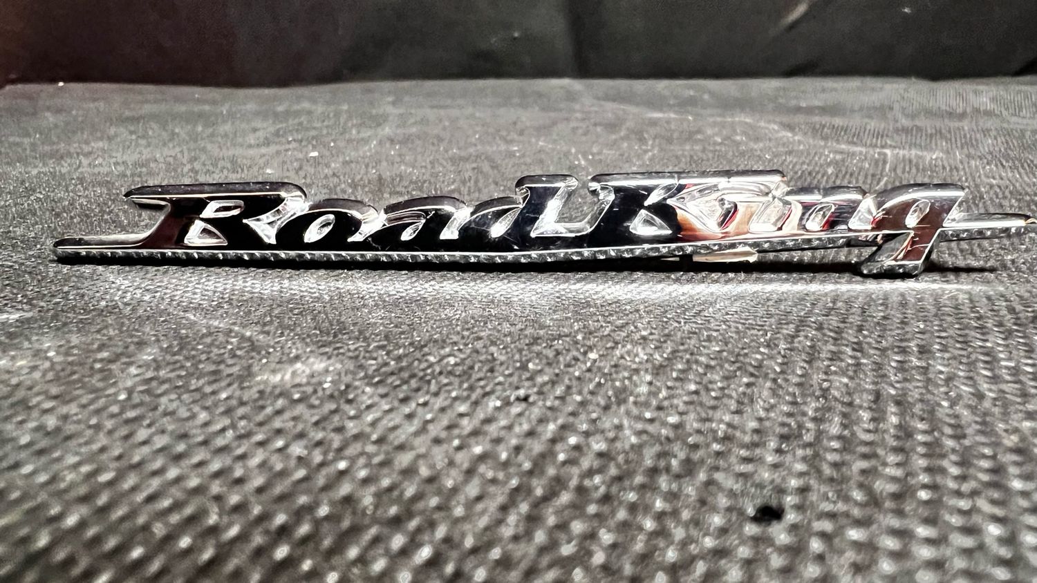 #OEM 14100230 Road King Fender Nameplate