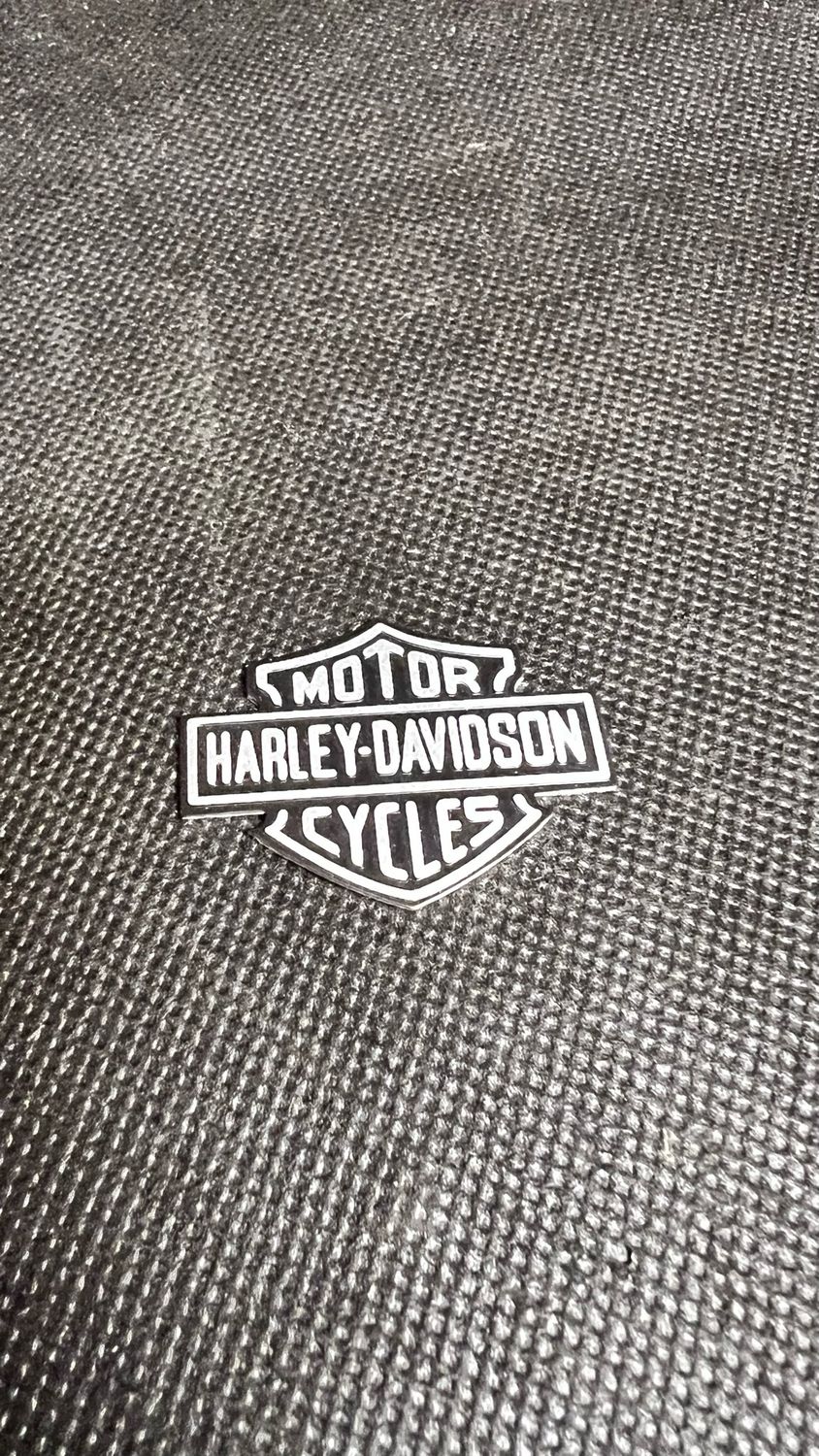 #OEM 99352-82z Harley BarShield Logo