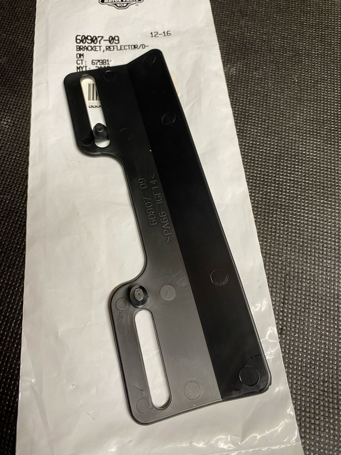 #OEM 60907-09 Reflector Bracket
