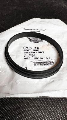 Harley-Davidson Front Speedometer/Tachometer Gasket (Part Number 67121-95A)