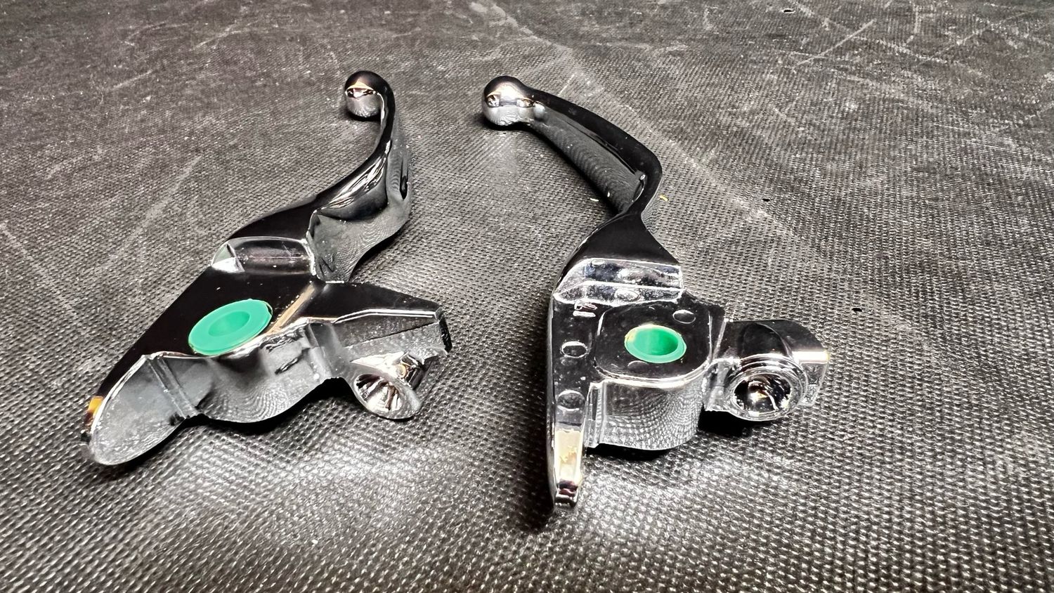 Levers Are Compatible With OEM Lever  FLT 17-19