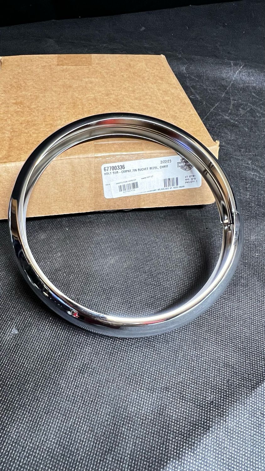 #OEM 67700336 7&quot; Headligh Trim Ring