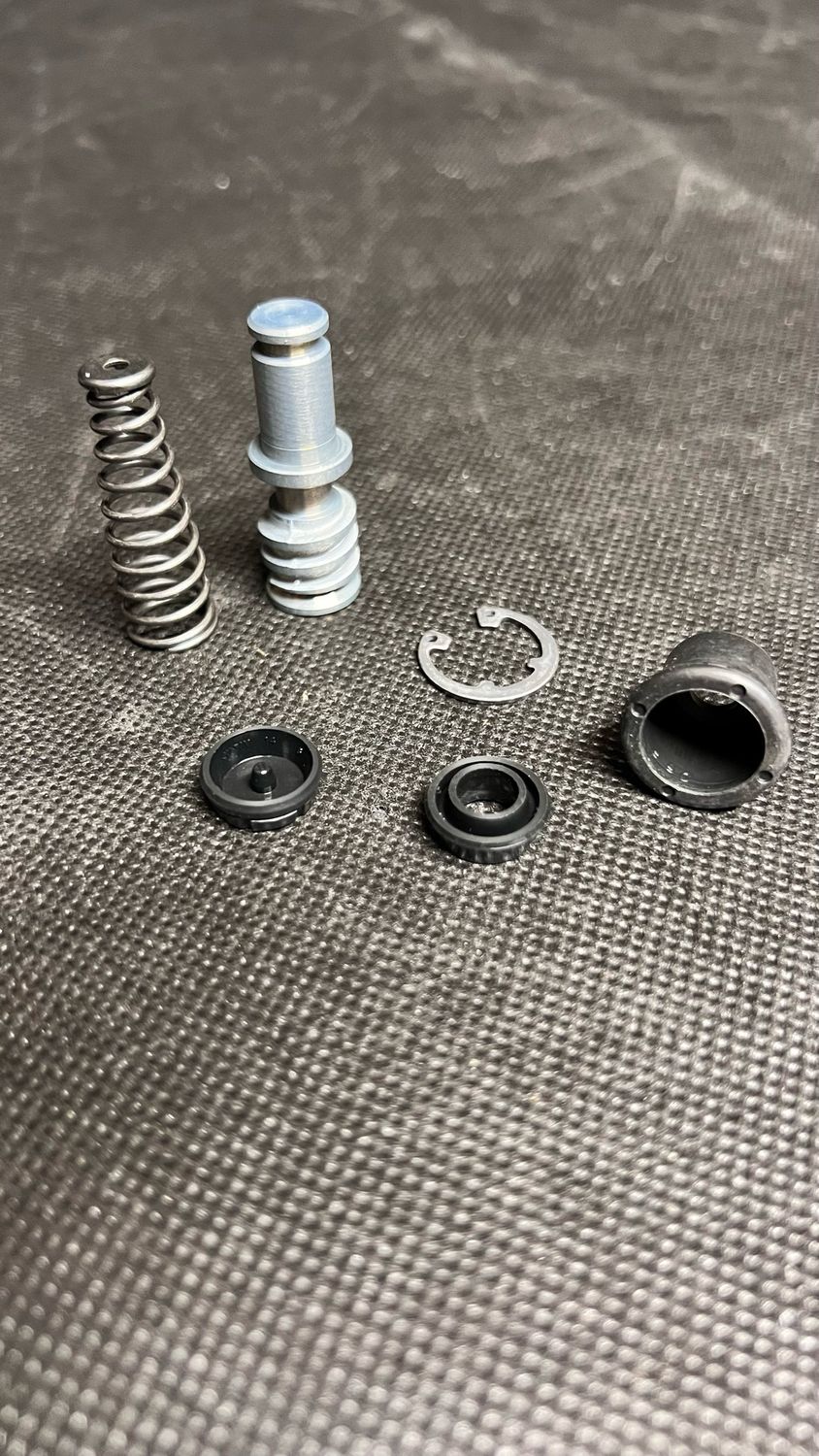 04-13 XL, Sporster Master Cilinder Repair Kit