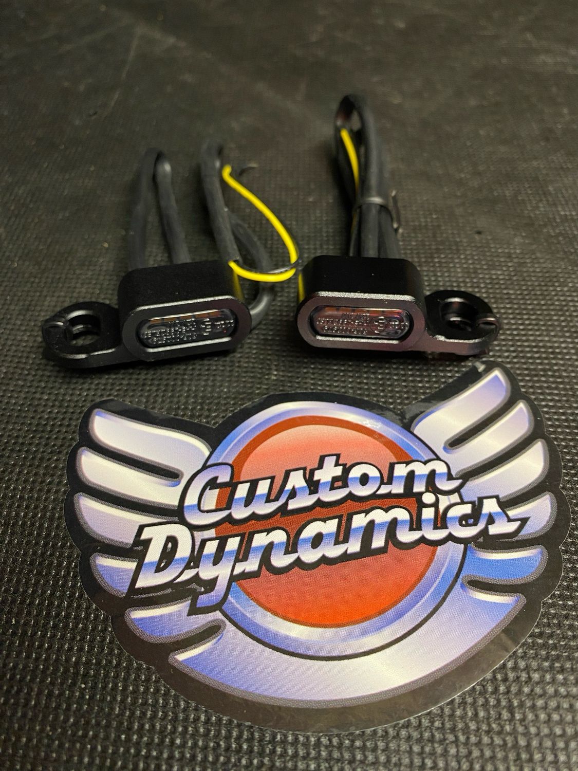 Front Turn Signals ECE, 09-16 Touring; 16-17 FLSS; 09-17 V-Rod Models 
