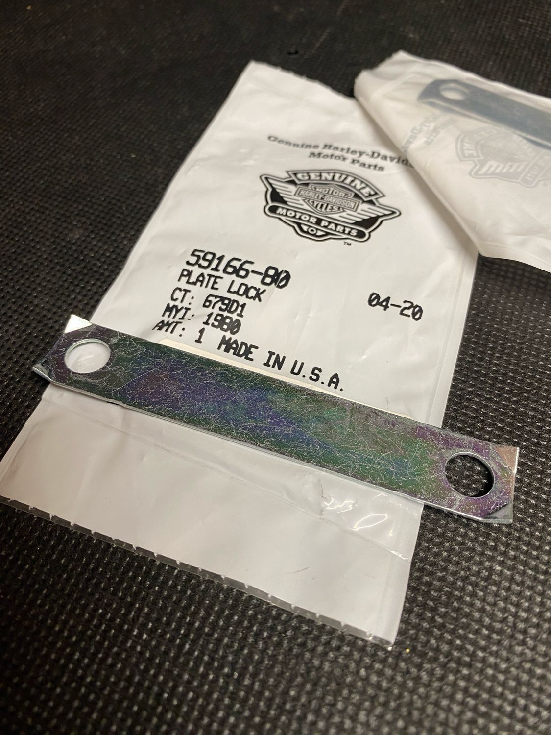 #OEM 59166-80 Plate Lock