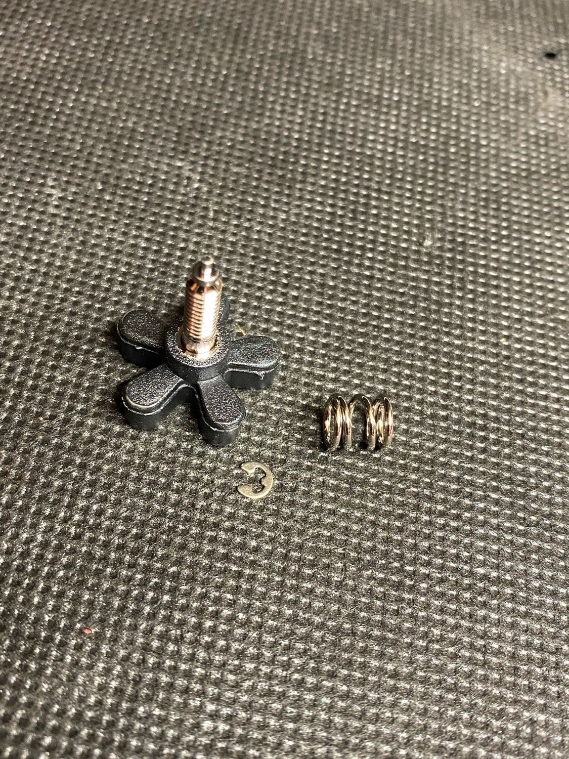 Throttle tension screw kit. Large plastic