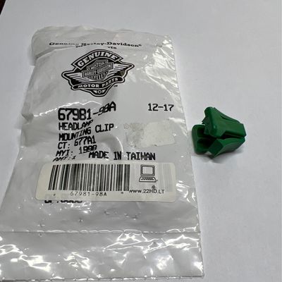 Harley-Davidson HEADLAMP MOUNTING CLIP Name