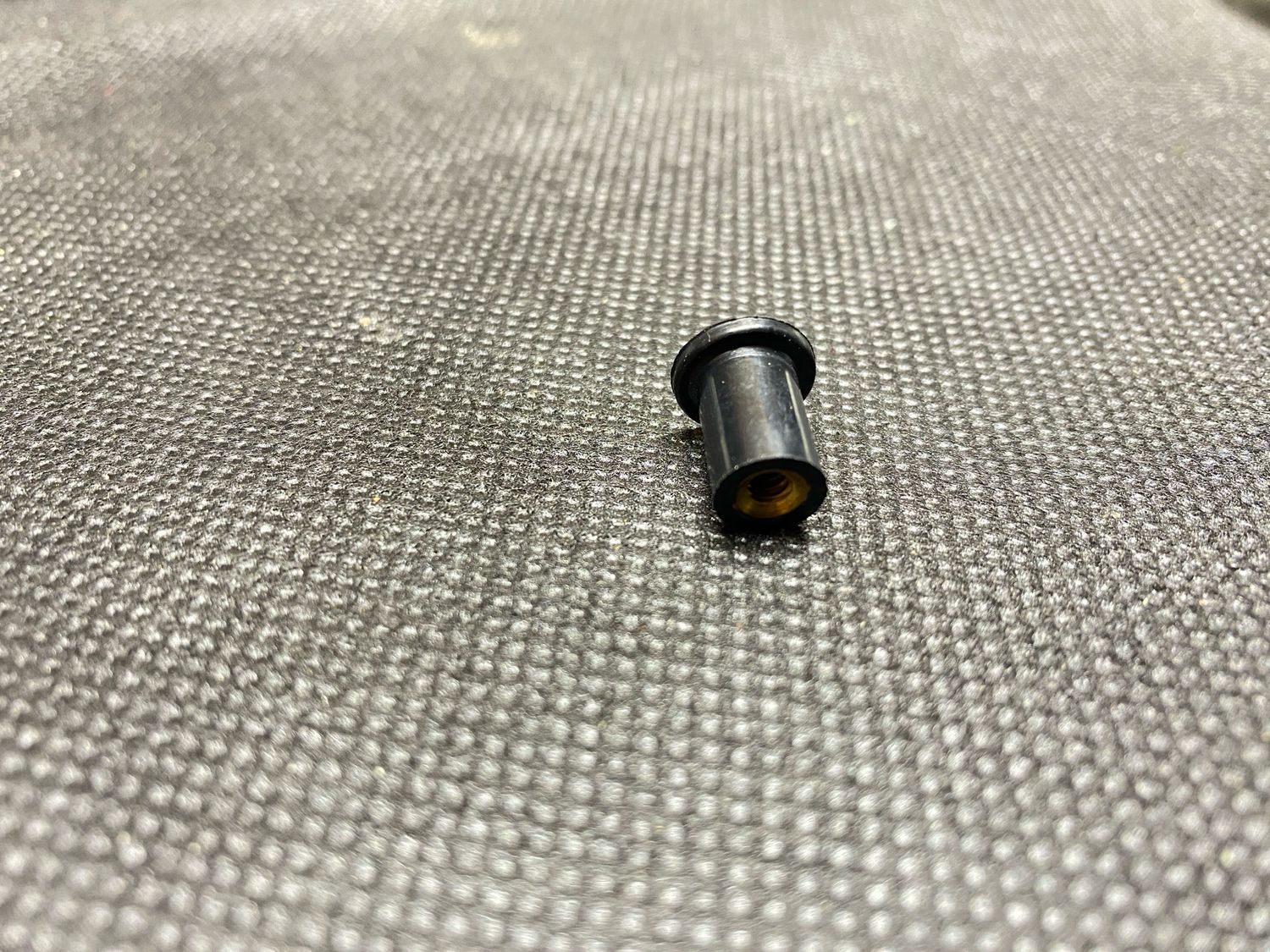 #OEM 5207 Well Nut 10/32