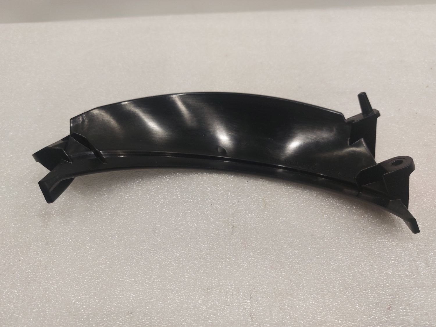 #OEM 61400198  Bezel Lh,Hdlite