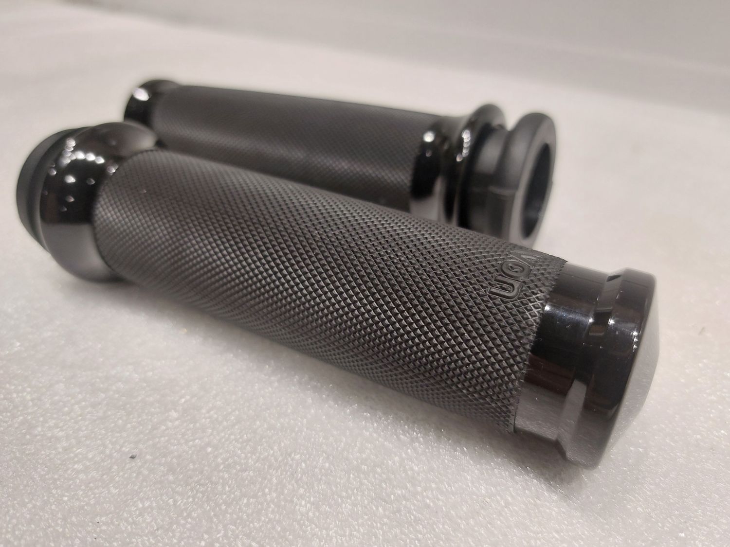 Avon Custom Contour grips
