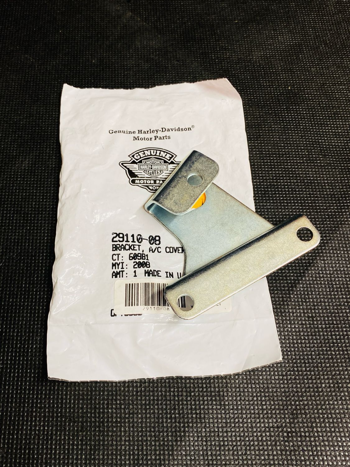 #OEM 29110-08 Air Cleaner Mounting Bracket 08-17 Dyna