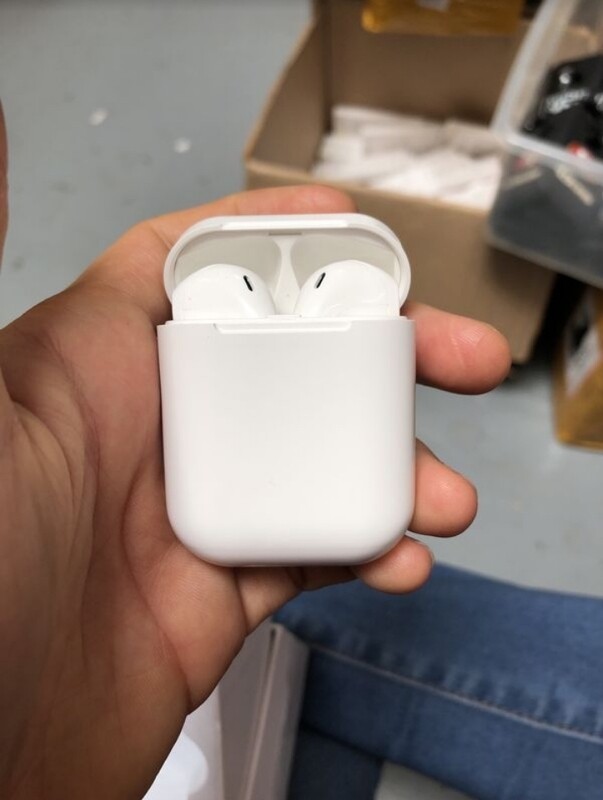 Apple airpod