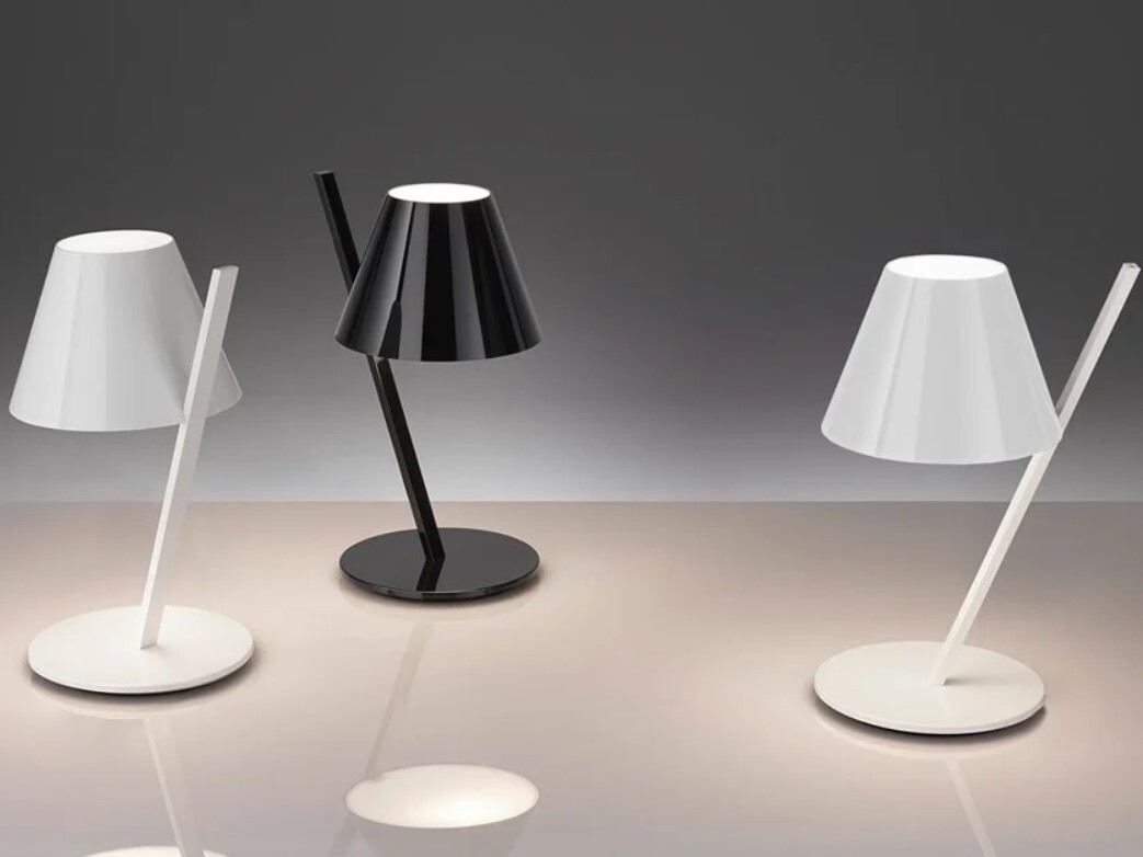 Artemide La Petite Tavolo