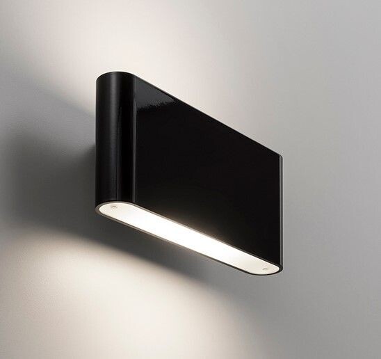Artemide TWO FLAGS WALL