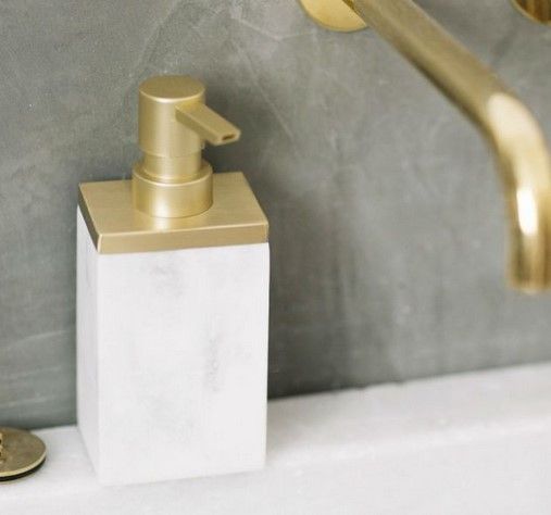 ANDREA-HOUSE Doseador quadrado  de efeito mármore branco