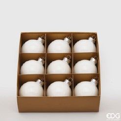 Cx de 6 bolas pequenas brancas