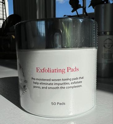 EXFOLIATING PADS