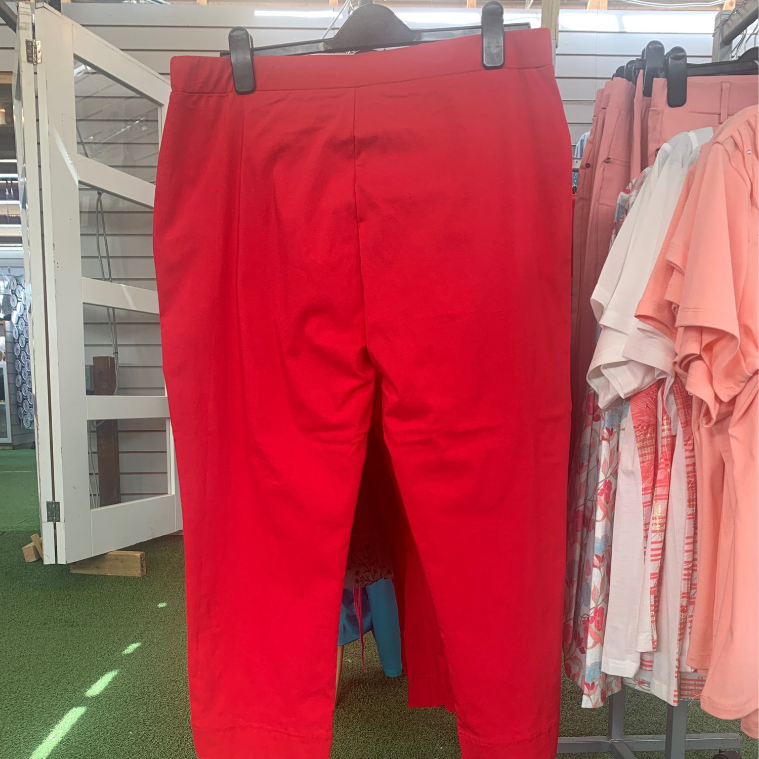 Women's Red Plain Cropped Bengaline Trousers
