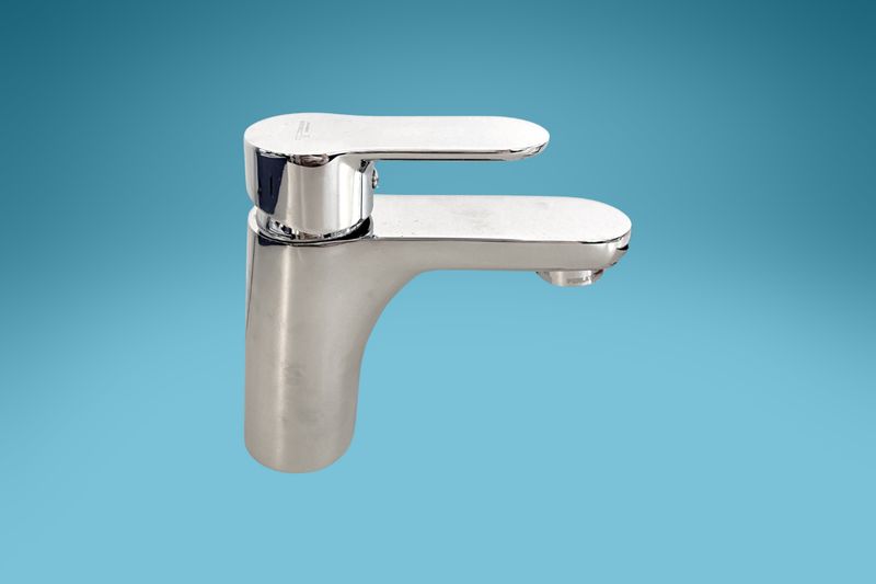 Mélangeur de lavabo avec saillier 145 mm