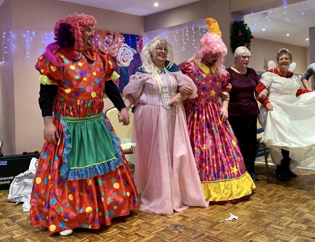Monday 21st December - Wright Coaches Annual Christmas Party & Charity Extravaganza - Food & Entertainment - WR00 Monday 21st December - Wright Coaches Annual Christmas Party & Charity Extravaganza - Food & Entertainment - WR00