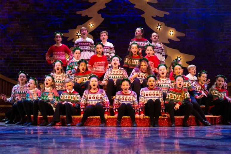 Tuesday 22nd December - The Magic of Christmas Show at Snape Maltings Concert Hall (3.00pm Show) - FH9