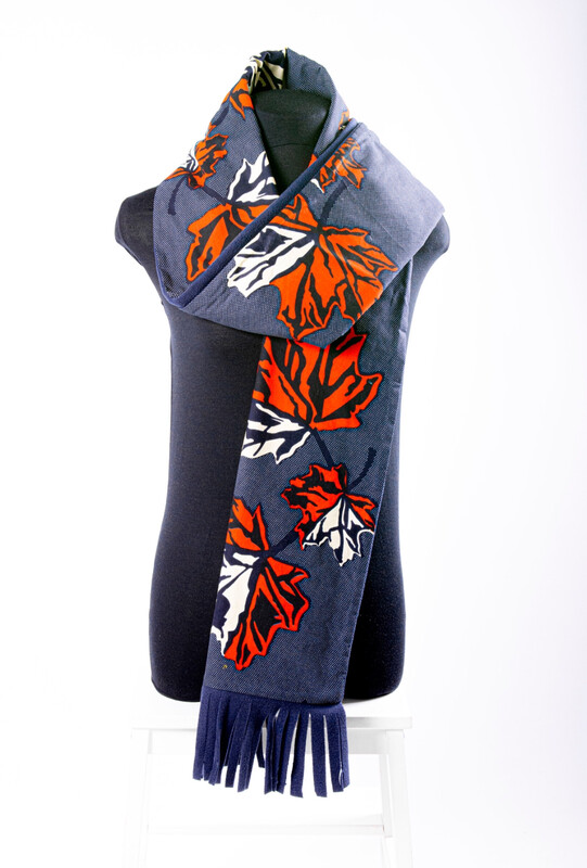 Scarf: Maple Leaf
