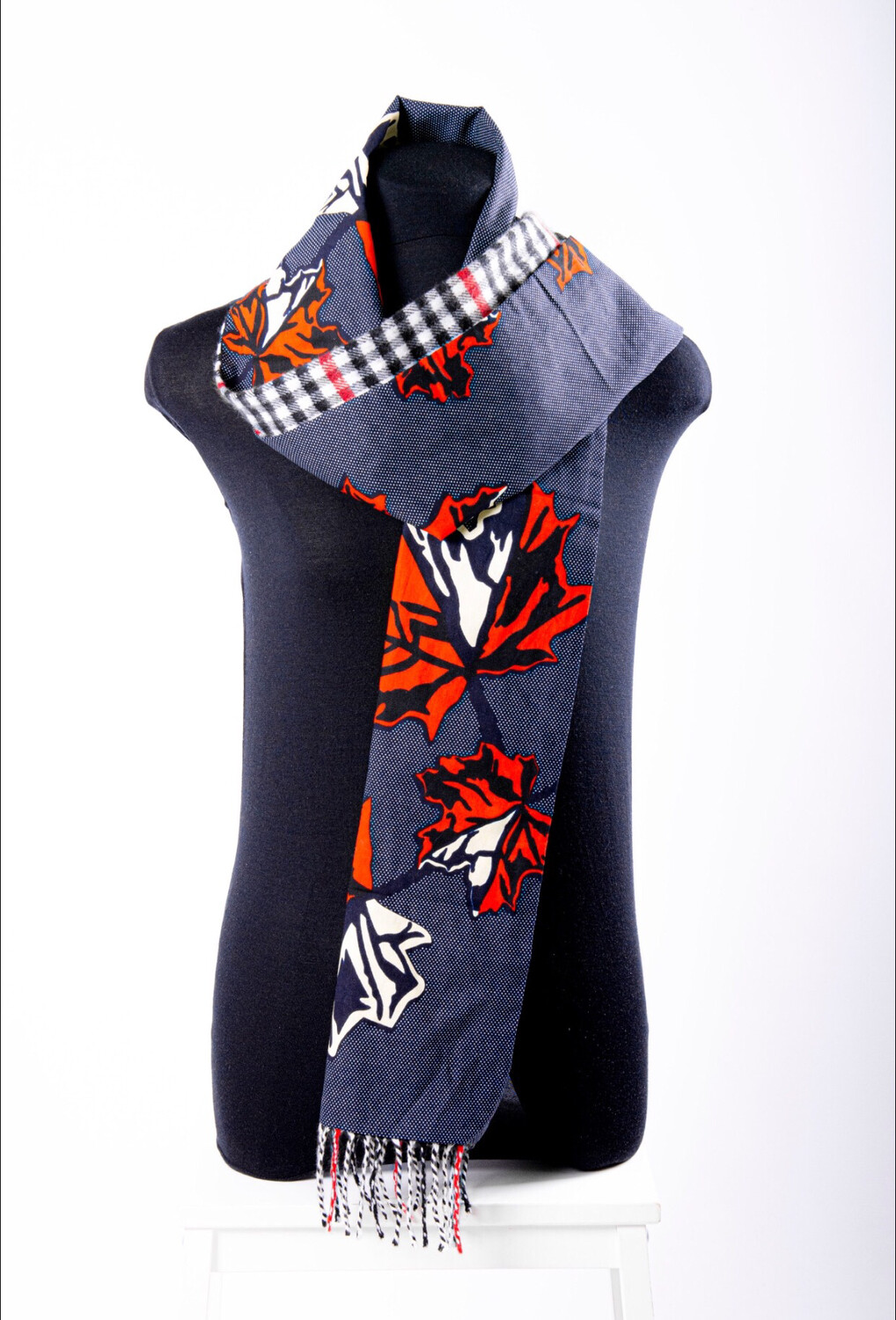 Scarf :  Maple Leaf Cashmere