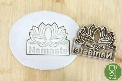 Keksstempel/Ausstechform Namaste Lotus ca.8cm