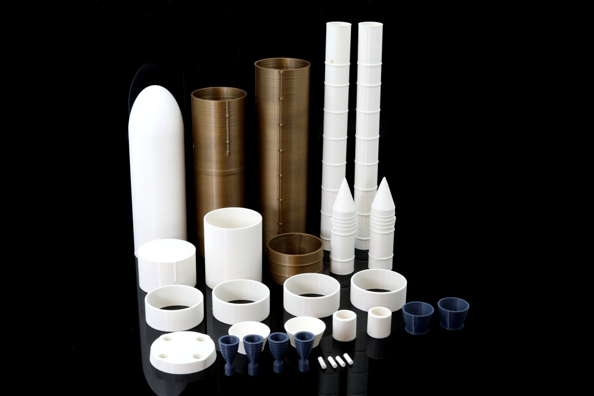 SLS block 2 cargo model kit scale 1:200 (length approx 600 mm)