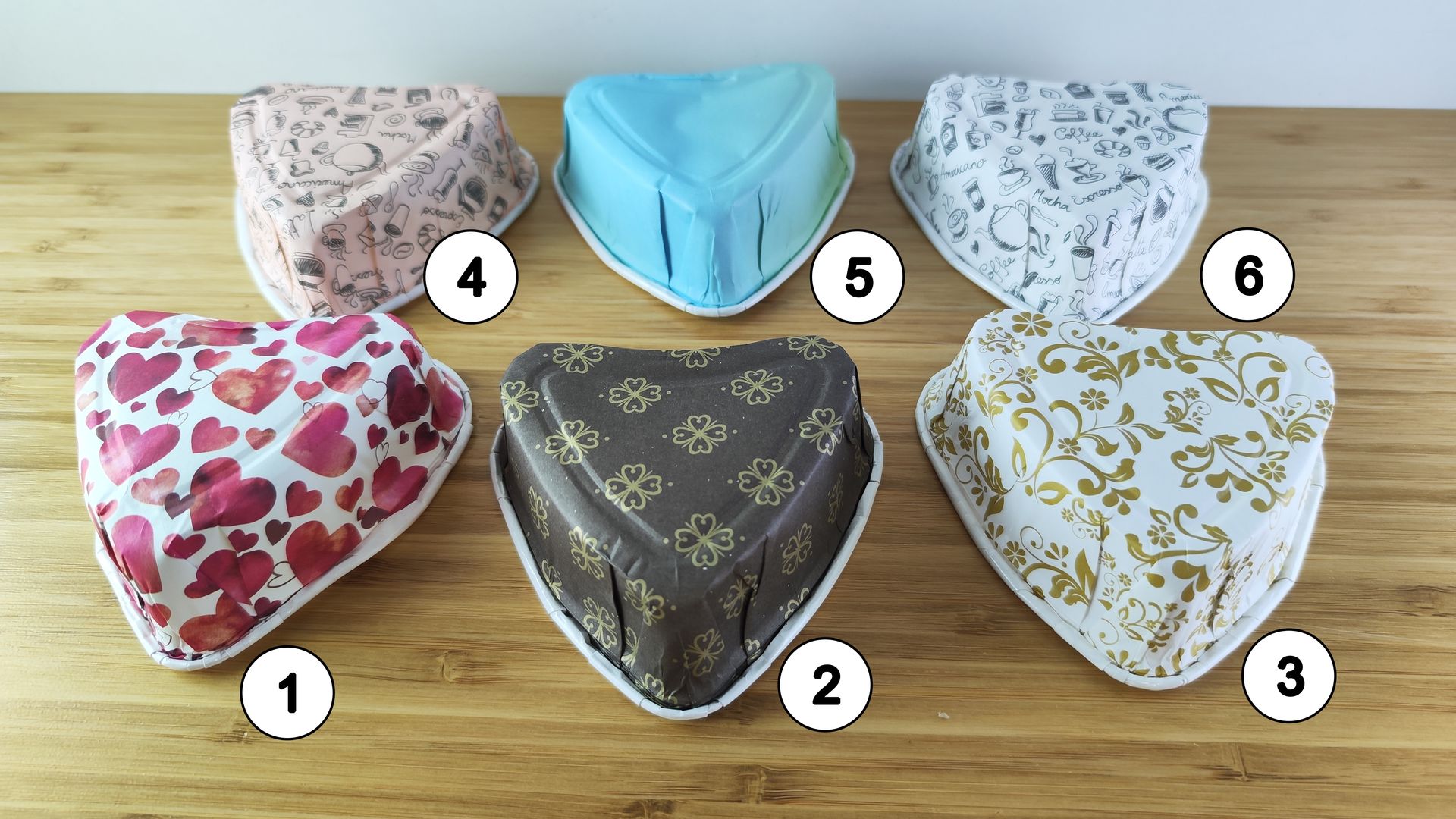 50st Einweg Herzförmige Kuchenbecher, Hitzebeständige Muffinbecher, Cupcake-Formen, Party Hochzeit,Muttertag,Geburtstag,Weihnachten