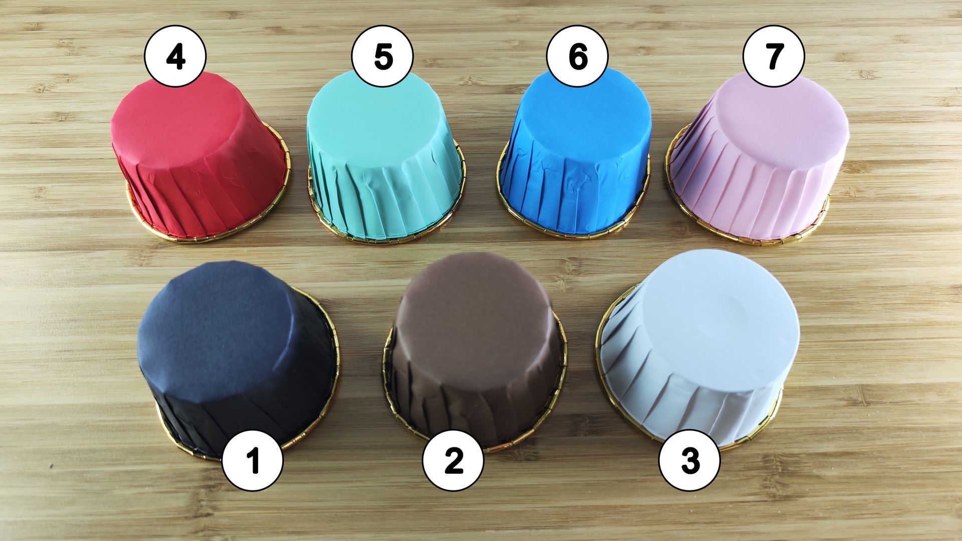 50st Einweg Bunte Muffinbecher Kuchenbecher,Hitzebeständige, Cupcake-Formen,,Hochzeit,Geburtstag,Weihnachten Bäckerei Konditorei