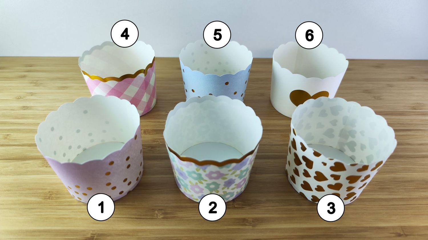 50st Einweg Gold Punkte Kuchenbecher,Hitzebeständige Muffinbecher, Cupcake-Formen,Hochzeit,Geburtstag,Weihnachten Bäckerei Konditorei