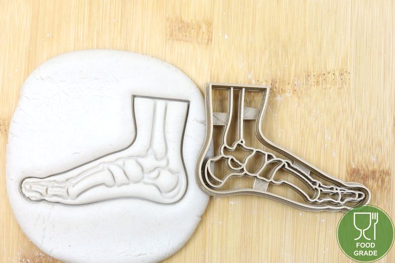 Fußknochen Keksausstecher Plätzchen und Fondant ca.8cm Fußknochen Keksausstecher Plätzchen und Fondant ca.8cm