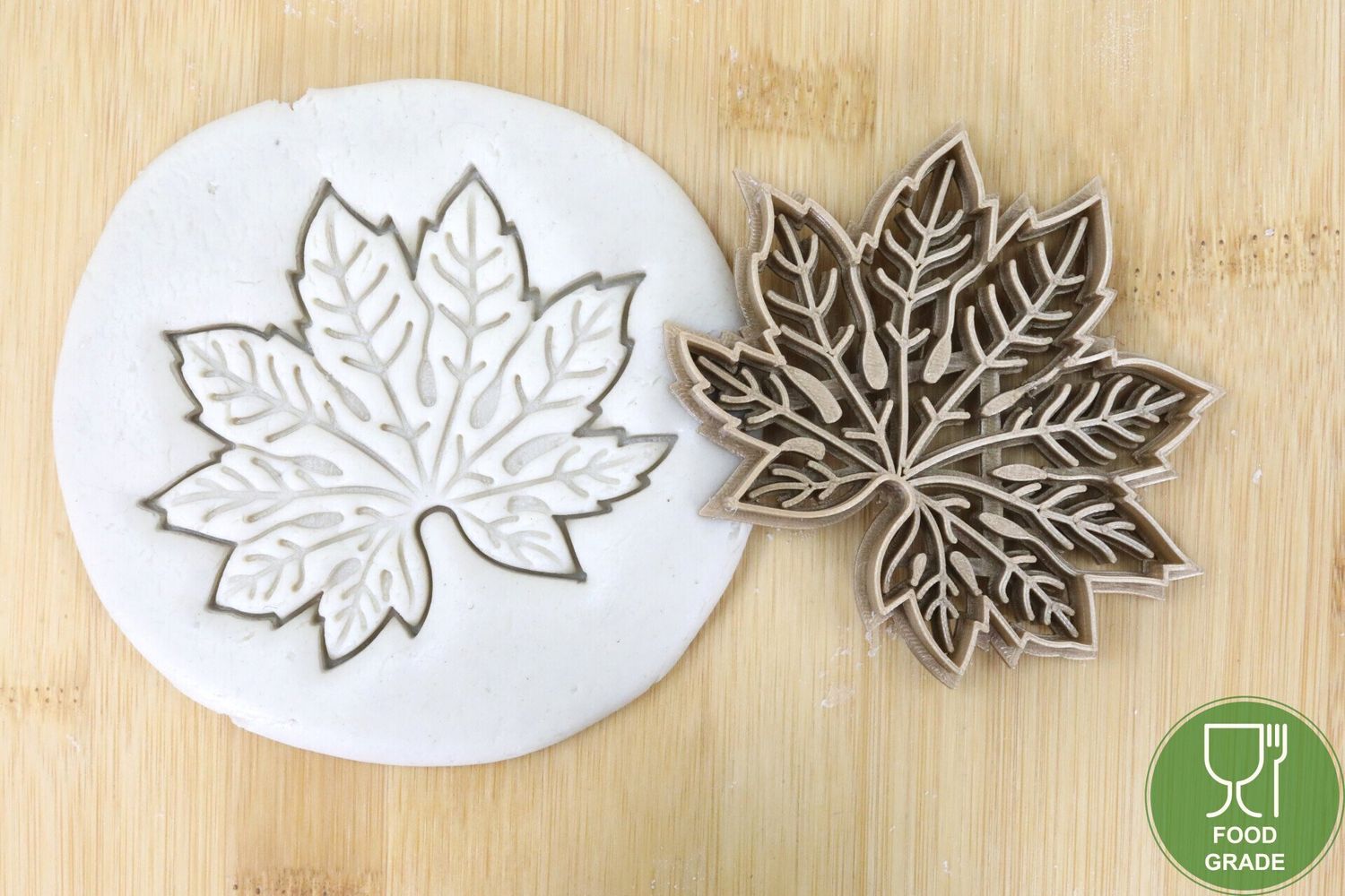 Keksstempel/Ausstechform Blatt Japanische Aralia ca.8cm