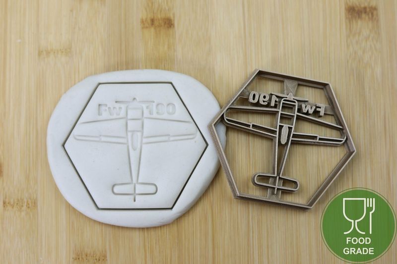 Keksstempel/Ausstechform Flugzeug FW190 ca.8cm Keksstempel/Ausstechform Flugzeug FW190 ca.8cm