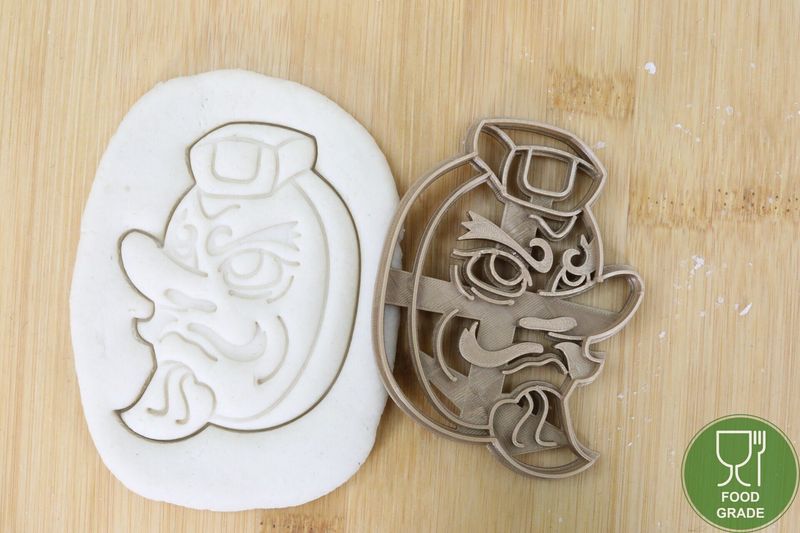 Keksstempel/Ausstechform Tengu Mask ca.8cm Keksstempel/Ausstechform Tengu Mask ca.8cm