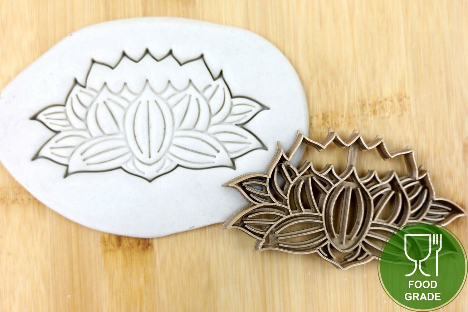 Lotus Keksausstecher Plätzchen und Fondant ca.8cm