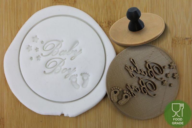 Prägestempel 'Baby Boy' 5/7cm für Kekse/Fondant/Knete mit praktischem Griff Prägestempel 'Baby Boy' 5/7cm für Kekse/Fondant/Knete mit praktischem Griff