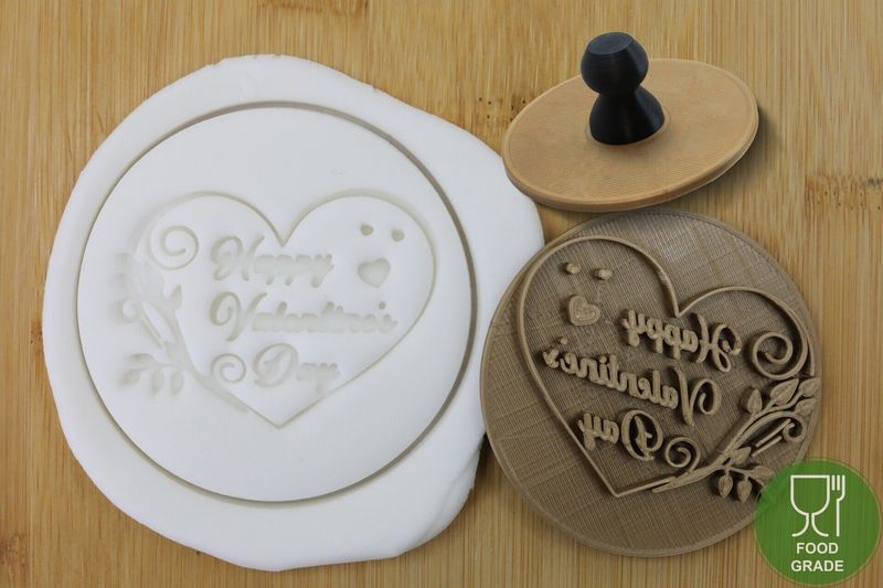 Prägestempel 'Happy Valentine's Day' 5/7cm für Kekse/Fondant/Knete mit praktischem Griff Prägestempel 'Happy Valentine's Day' 5/7cm für Kekse/Fondant/Knete mit praktischem Griff