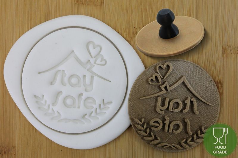 Prägestempel 'Stay Safe' 5/7cm für Kekse/Fondant/Knete mit praktischem Griff Prägestempel 'Stay Safe' 5/7cm für Kekse/Fondant/Knete mit praktischem Griff