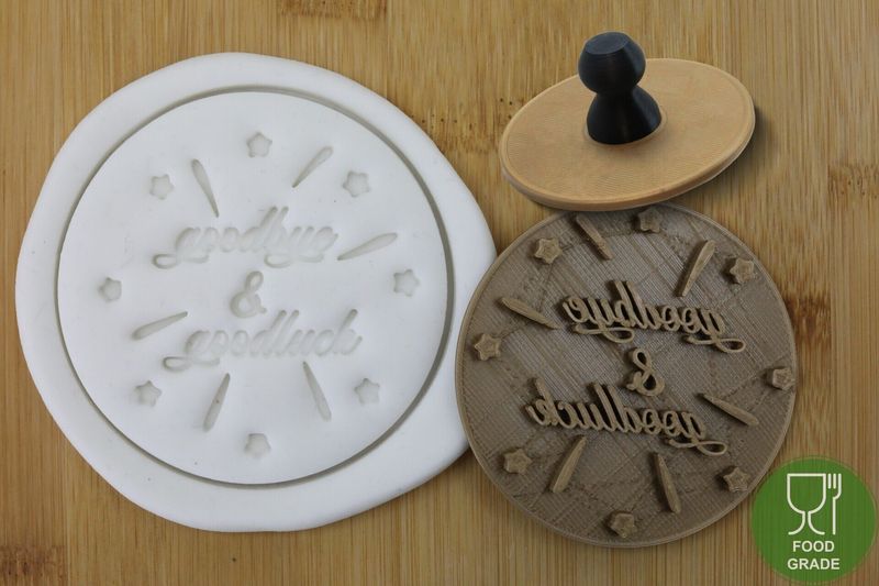 Prägestempel 'goodbye and good luck' 5/7cm für Kekse/Fondant/Knete mit praktischem Griff Prägestempel 'goodbye and good luck' 5/7cm für Kekse/Fondant/Knete mit praktischem Griff
