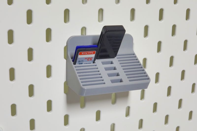 SD card/USB stick shelf for skadis for one slot for Ikea pegboards SD card/USB stick shelf for skadis for one slot for Ikea pegboards