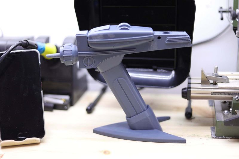 Star Trek TNG phaser replica (kit, 3d printed) Star Trek TNG phaser replica (kit, 3d printed)
