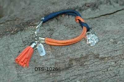 DTS-1026
Detroit Tigers- Blue and orange paracord with orange tassel, 3D tiger face and pride charms