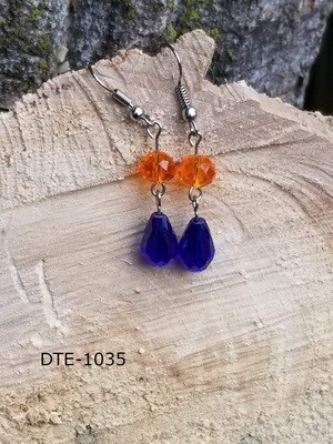 DTE-1035
Detroit Tigers- Silver with orange faceted and blue faceted teardrop glass beads