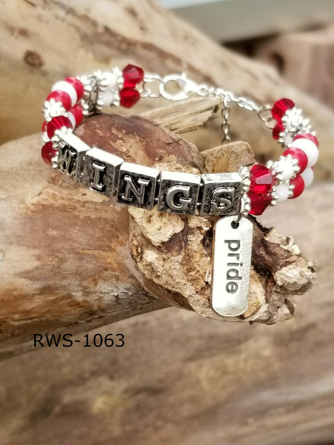RWS-1063
Detroit Red Wings- Silver chain bangle &quot;WINGS&quot; alphabet beads, red crystal bicones, red and white glass beads with pride charm